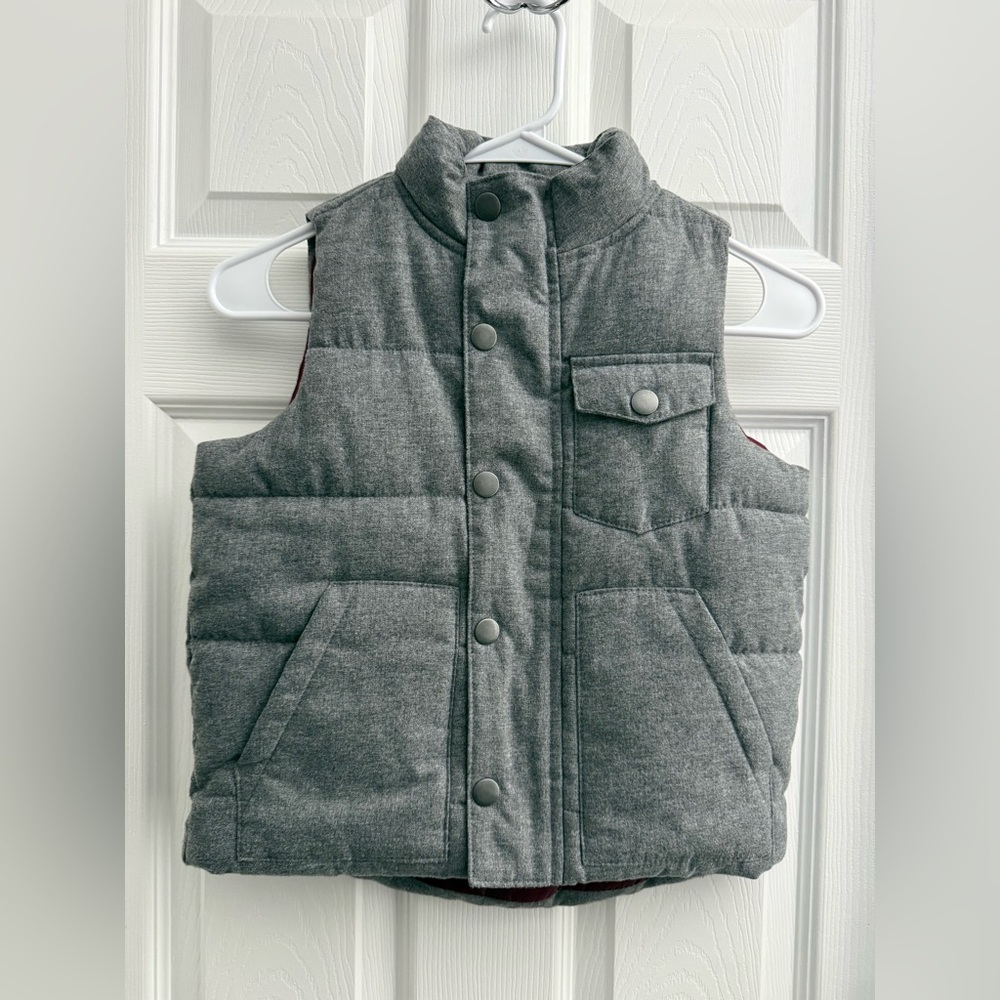 Old Navy Charcoal Kids Puffer Vest
